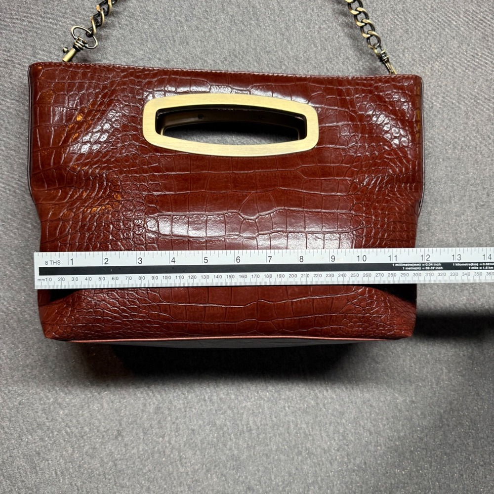 Liz Claiborne Shoulder Bag Croc Embossed Chain Strap Large Clutch Bag Brown - Picture 5 of 7
